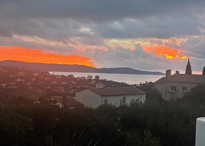 Perla Saint-tropez Sur Mer, 3-5 Chambres, Vue Mer, Piscine Chauffee Avril A Octobre Cavalaire-sur-Mer