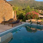 Perla Saint-tropez Sur Mer, 3-5 Chambres, Vue Mer, Piscine Chauffee Avril A Octobre فيلة *