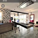 Perla Saint-tropez Sur Mer, 3-5 Chambres, Vue Mer, Piscine Chauffee Avril A Octobre فيلة