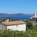 فيلة Perla Saint-tropez Sur Mer, 3-5 Chambres, Vue Mer, Piscine Chauffee Avril A Octobre كافالير سور مير