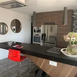 Perla Saint-tropez Sur Mer, 3-5 Chambres, Vue Mer, Piscine Chauffee Avril A Octobre *