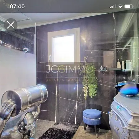 Villa Perla Saint-tropez Sur Mer, 3-5 Chambres, Vue Mer, Piscine Chauffee Avril A Octobre Cavalaire-sur-Mer