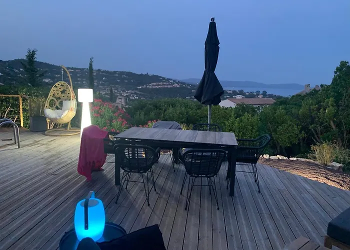 Perla Saint-tropez Sur Mer, 3-5 Chambres, Vue Mer, Piscine Chauffee Avril A Octobre Villa Cavalaire-sur-Mer