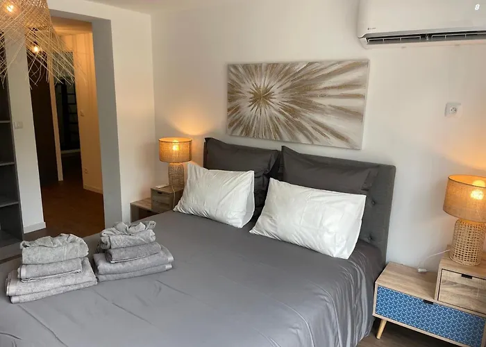 Perla Saint-tropez Sur Mer, 3-5 Chambres, Vue Mer, Piscine Chauffee Avril A Octobre