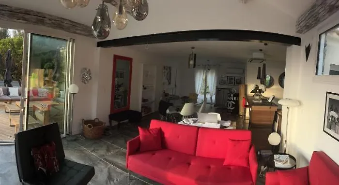 Perla Saint-tropez Sur Mer, 3-5 Chambres, Vue Mer, Piscine Chauffee Avril A Octobre