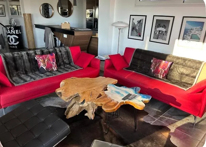 Villa Perla Saint-tropez Sur Mer, 3-5 Chambres, Vue Mer, Piscine Chauffee Avril A Octobre